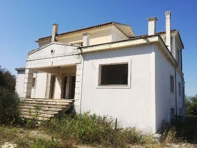 Βίλα, 385τ. μ.