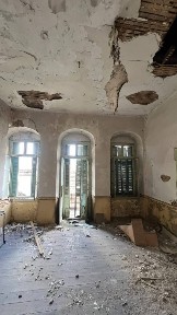 Κτίριο, 290τ. μ.