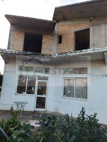 Μονοκατοικία, 180τ. μ.