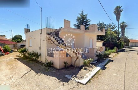 Μονοκατοικία, 74τ. μ.