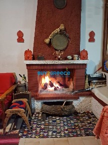 Μονοκατοικία, 270τ. μ.