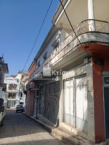 Κτίριο, 300τ. μ.