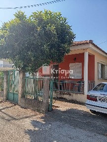 Μονοκατοικία, 70τ. μ.