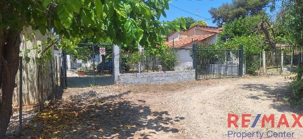 Μονοκατοικία, 50τ. μ.