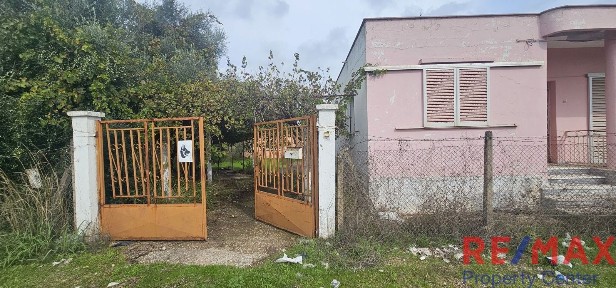 Μονοκατοικία, 68τ. μ.