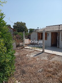 Μονοκατοικία, 60τ. μ.