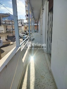 Κτίριο, 330τ. μ.