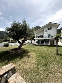 Μεζονέτα, 180τ. μ.