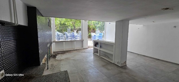 Άγιος Αρτέμιος, Παγκράτι (Αθήνα - Κέντρο), Πλατεία Αμβροσίου Πλύτα 5, Αθήνα 11631