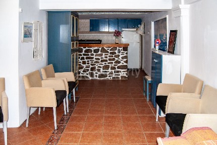 Συγκρότημα διαμερισμάτων, 375τ. μ.