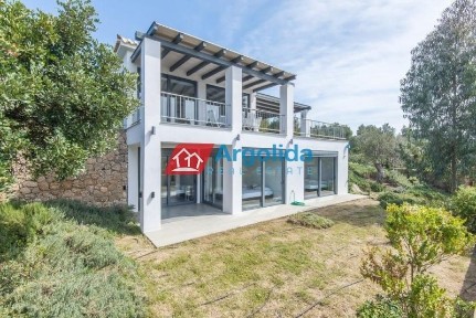 Μεζονέτα, 136τ. μ.