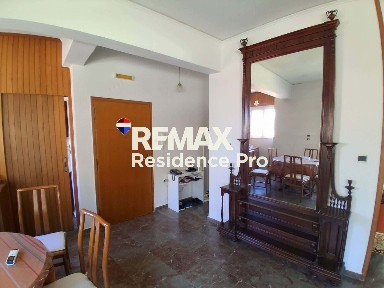 Γραφείο, 80τ. μ.