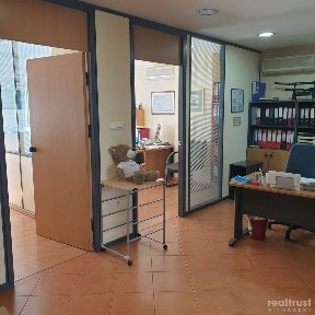Γραφείο, 250τ. μ.