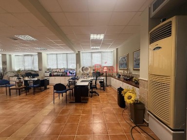 Γραφείο, 235τ. μ.