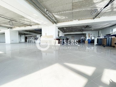 Γραφείο, 330τ. μ.