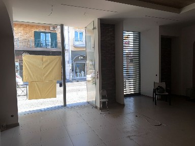 Κατάστημα, 113τ. μ.