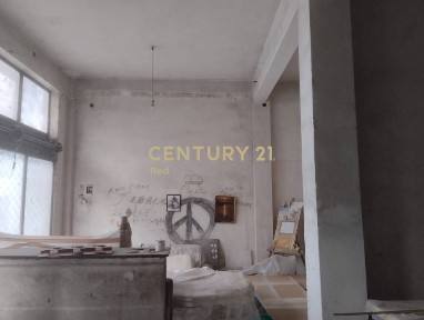 Κατάστημα, 105τ. μ.