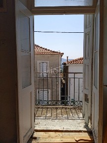 Μονοκατοικία, 75τ. μ.