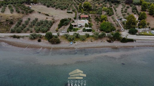 Συγκρότημα διαμερισμάτων, 181τ. μ.