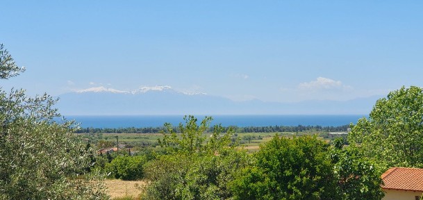 Μονοκατοικία, 75τ. μ.