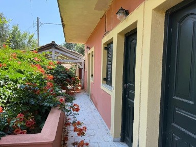 Λοιπές κατηγορίες, 228τ. μ.