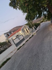 Μονοκατοικία, 77τ. μ.