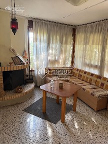 Βρωμοπούσι, Σαλαμίνα (Νησιά Αργοσαρωνικού)