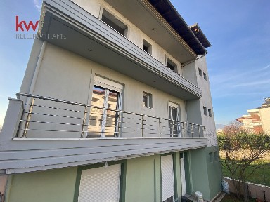 Συγκρότημα διαμερισμάτων, 210τ. μ.
