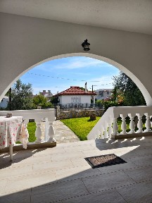 Μονοκατοικία, 65τ. μ.