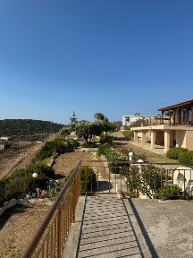 Μονοκατοικία, 90τ. μ.