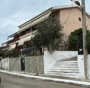 Μονοκατοικία, 104τ. μ.