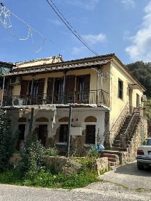 Κτίριο, 140τ. μ.