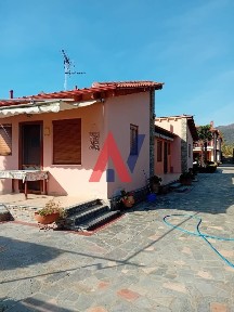 Συγκρότημα διαμερισμάτων, 400τ. μ.