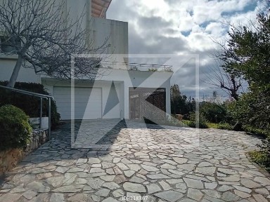 Μονοκατοικία, 247τ. μ.