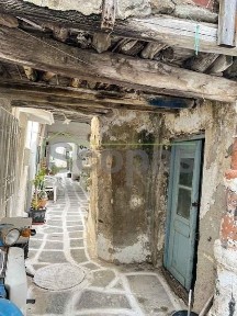 Κτίριο, 56τ. μ.