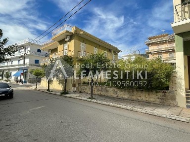 Κέντρο, Μέθανα (Νησιά Αργοσαρωνικού)