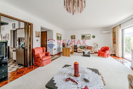 Διαμέρισμα, 135τ. μ.