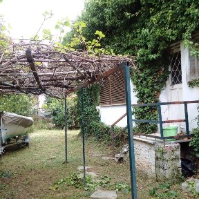 Μονοκατοικία, 96τ. μ.