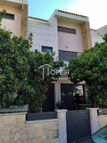 Κέντρο, Καλύβια Θορικού (Υπόλοιπο Αττικής)