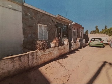 Μονοκατοικία, 93τ. μ.