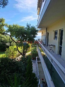 Συγκρότημα διαμερισμάτων, 700τ. μ.