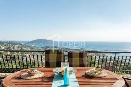 Μονοκατοικία, 600τ. μ.