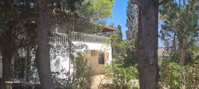 Μονοκατοικία, 106τ. μ.