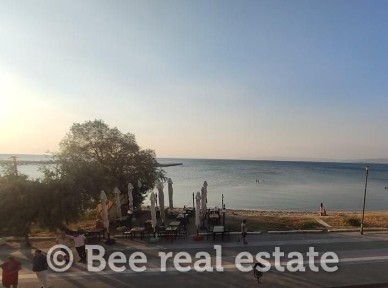 Κτίριο, 440τ. μ.
