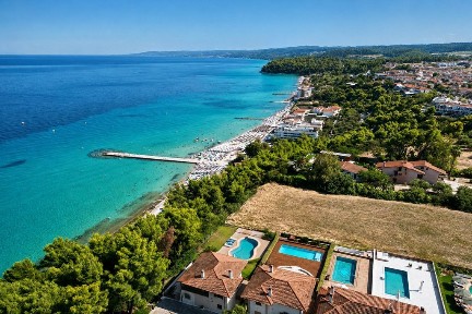 Καλλιθέα, Κασσάνδρα (Χαλκιδική), Επαρχιακή Οδός 1-Πολυγύρου-Κασσάνδρειας, 630 77 Κασσάνδρα