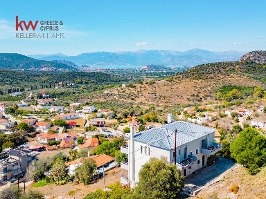 Συγκρότημα διαμερισμάτων, 398τ. μ.