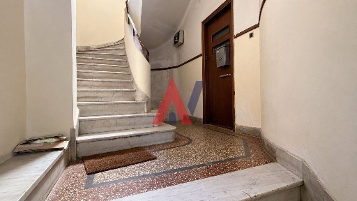 Κτίριο, 500τ. μ.