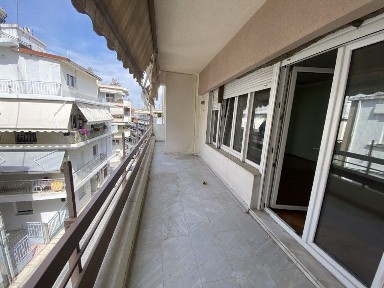 Κτίριο, 300τ. μ.