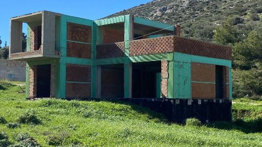 Μονοκατοικία, 260τ. μ.