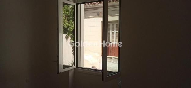 Μονοκατοικία, 77τ. μ.